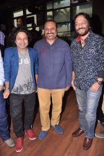 Leslie Lewis, Roop Kumar Rathod, Kailash Kher at Baat Bann Gayi music launch in Hard Rock, Mumbai on 19th Sept 2013 (47).JPG